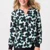 Bluse mit dekorativer Ausschnittblende
